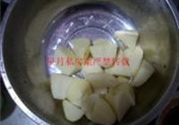 川味粉蒸肉的做法 步骤2