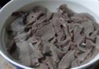 补血菜炒羊肝的做法 步骤2
