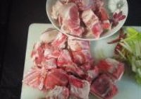 葱香焖羊排的做法 步骤4
