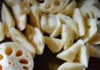 莲藕煨大排的做法 步骤9