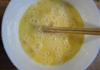 白菜心烧鸡蛋皮的做法 步骤2