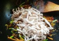 鱼香肉丝的做法 步骤16