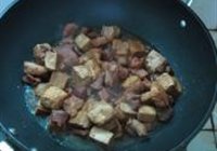 酱豆干红烧肉的做法 步骤10
