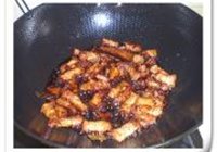 鹌鹑蛋炖肉的做法 步骤9