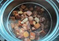 酱豆干红烧肉的做法 步骤8