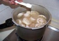 排骨藕汤的做法 步骤7