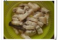 鹌鹑蛋炖肉的做法 步骤6