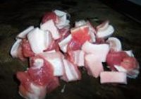 马哈鱼炖五花肉的做法 步骤4