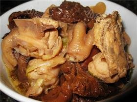 小鸡炖蘑菇