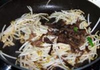 肉末银牙炒韭菜的做法 步骤8