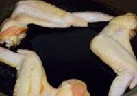 红乳鸡翅的做法 步骤6
