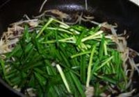 肉末银牙炒韭菜的做法 步骤9