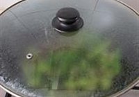 蒜苔烧蚕豆米的做法 步骤6