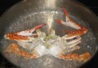 梭子蟹蒸鸡蛋的做法 步骤4