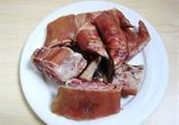 腊猪手煲萝卜的做法 步骤1