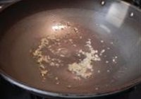 小白菜炒鲜腐竹的做法 步骤5