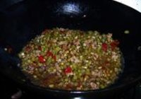 肉末酸豆角的做法 步骤8