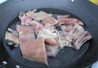 腊猪手煲萝卜的做法 步骤5
