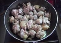 干香啤酒鸭的做法 步骤5