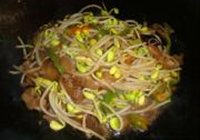 牛筋炒豆芽的做法 步骤6