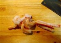 海鲜馄饨伴核桃蘑菇汁的做法 步骤6