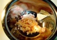 海鲜馄饨伴核桃蘑菇汁的做法 步骤9