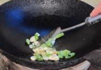 香酥糖醋马口鱼的做法 步骤13