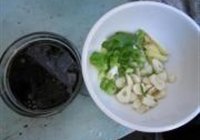 香酥糖醋马口鱼的做法 步骤2