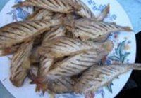 香酥糖醋马口鱼的做法 步骤8