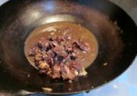 辣味酱香烧牛腩的做法 步骤8