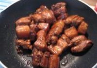 红烧肉焖豆角干的做法 步骤3