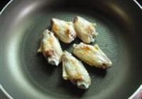 干煎鸡翅的做法 步骤6