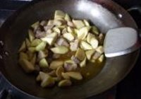 茭白焖肉的做法 步骤11