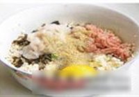 豆腐狮子头的做法 步骤8