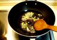 酱烧小罗卜的做法 步骤4
