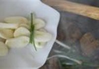 排骨焖菠菜卷子的做法 步骤10