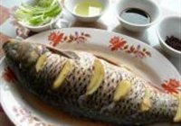 清蒸鲤鱼的做法 步骤4