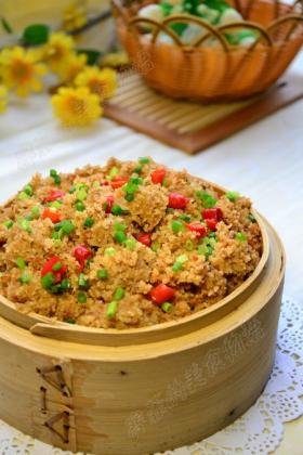 土豆蒸肥肠