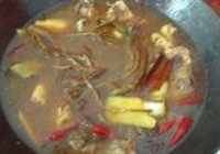 茶树菇炖鸡肉的做法 步骤6