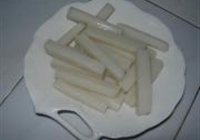 牛肩肉炒年糕的做法 步骤2