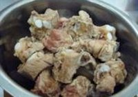 松蘑烧排骨的做法 步骤7