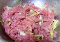 葱香牛肉的做法 步骤1