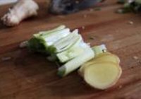 西红柿炖牛腩的做法 步骤4