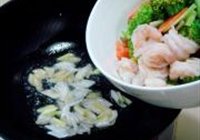 炒什锦的做法 步骤6