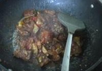 南昌咸鱼烧排骨的做法 步骤11