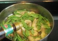长扁豆炒白条虾的做法 步骤4
