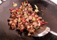孜然麻辣鸡丁的做法 步骤9