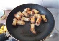 板粟红烧肉的做法 步骤3