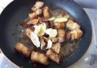 板粟红烧肉的做法 步骤5