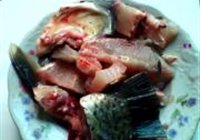 白萝卜丝煮鱼的做法 步骤1